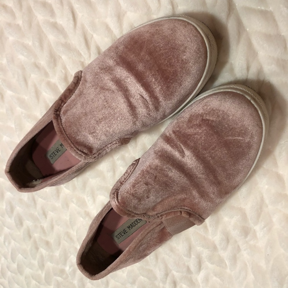 Steve Madden Shoes. OPEN TO REASONABLE OFFERS!